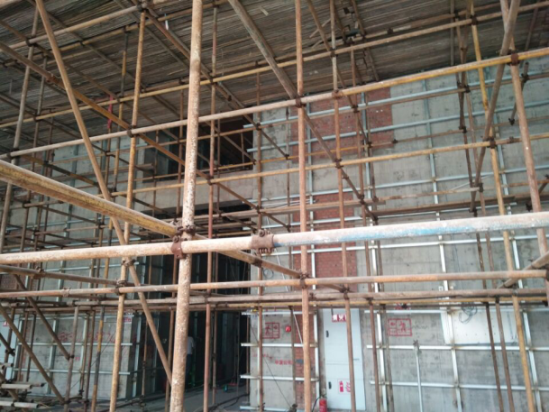 朗天通訊，室內(nèi)裝修工程，墻面處理